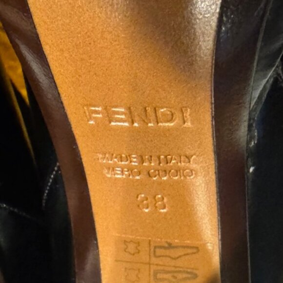 Fendi Victorian Calf Hair/ Patent Leather Ankle Booties -Size 38 w/ Box LIKE NEW - Picture 8 of 14